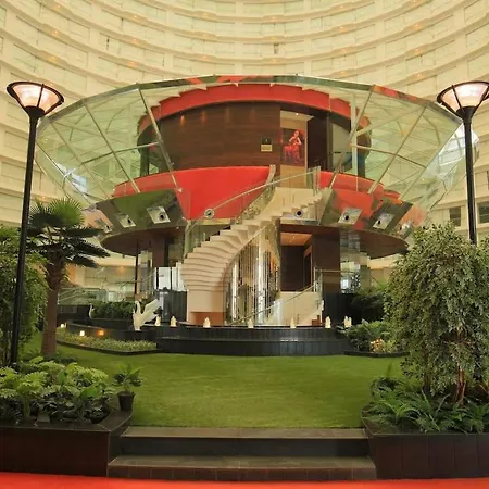 Rajhans Belliza Luxurious Studio Apartment Surat Exterior photo